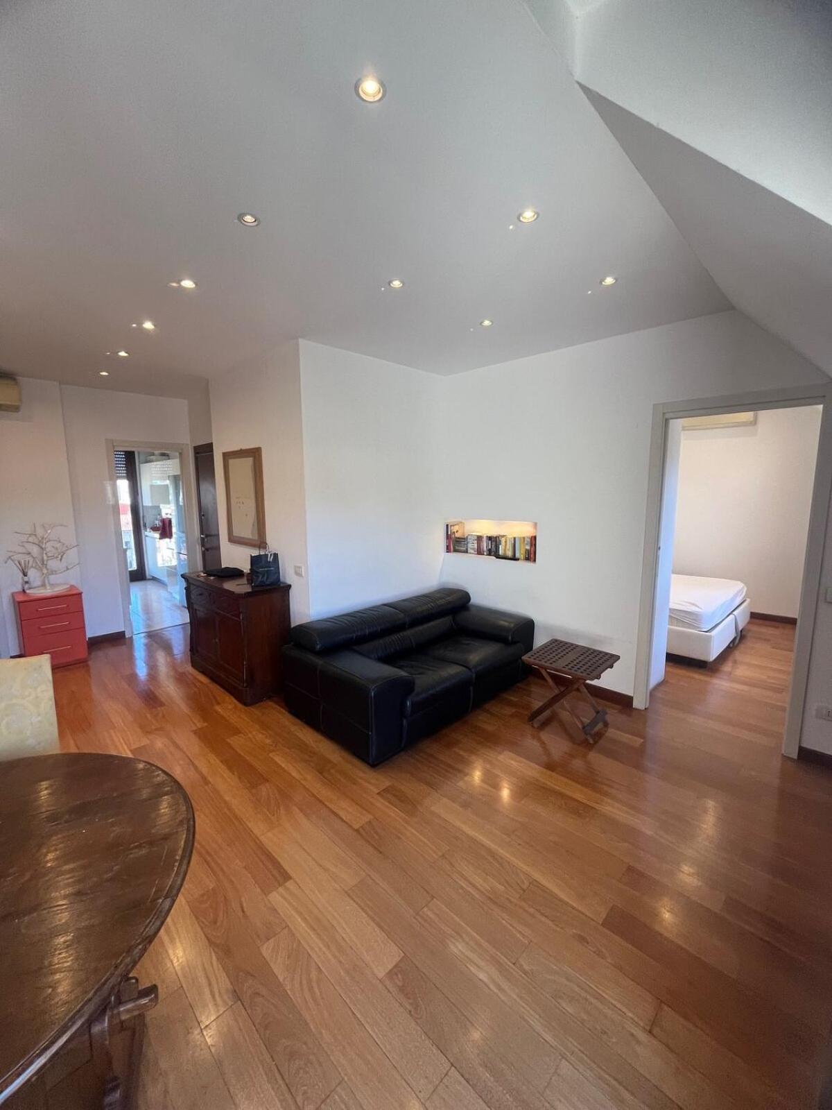 Apartment Lovely And Modern Mailand